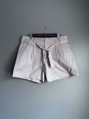 Michael Kors High Waist Relaxed Fit Shorts Size 6 Cream Tan Cotton